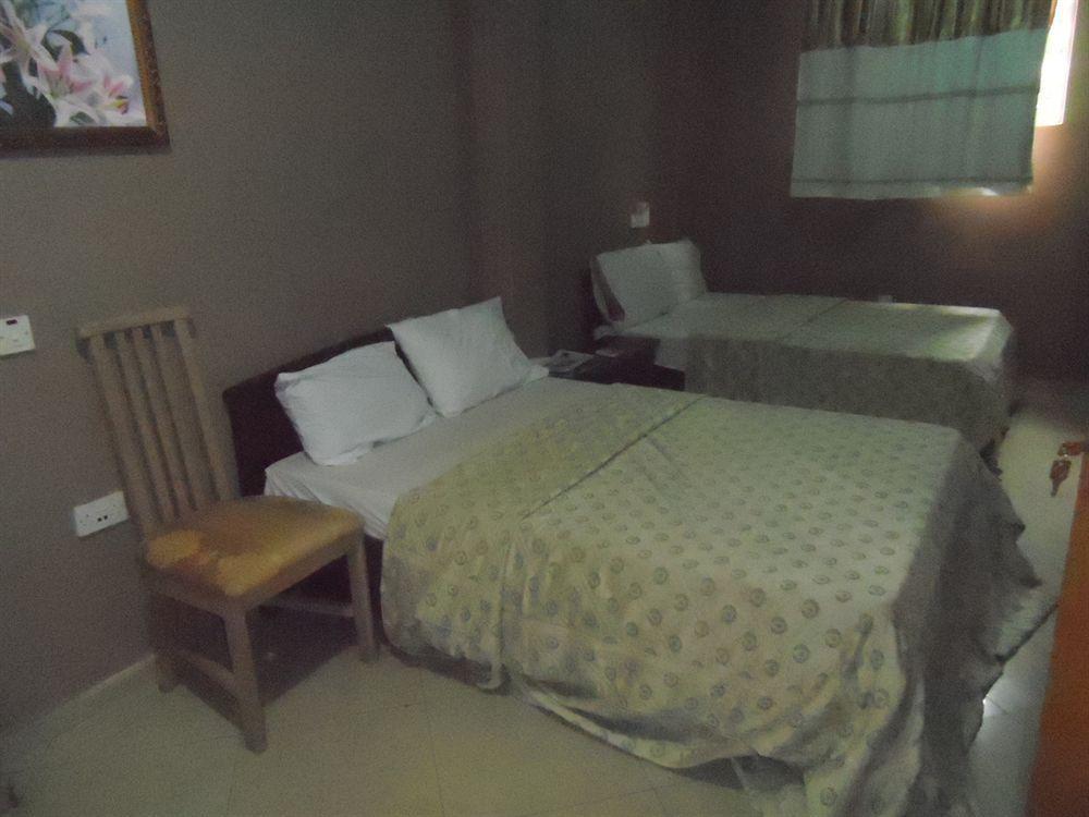 Yegoala Hotel Kumasi Bagian luar foto